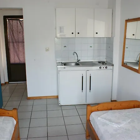 Iris Hotel