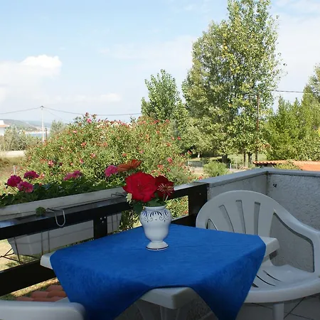 Iris Hotel